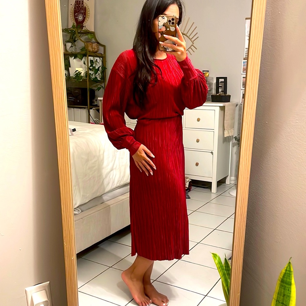 Red dress (Zara)